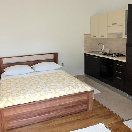 Apartments & Room Masa Starigrad Paklenica Kamer foto