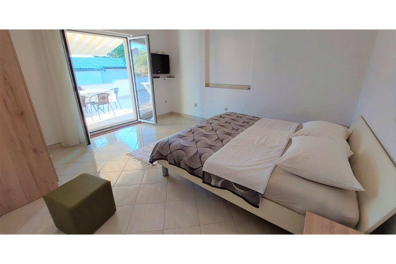 Apartments & Room Masa Starigrad Paklenica Buitenkant foto